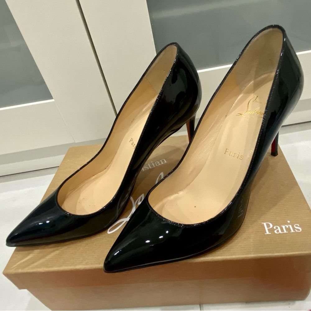 Like New: Christian Louboutin Black